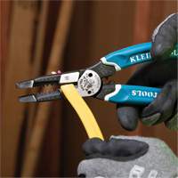 Outil polyvalent Klein-Kurve pour d&eacute;nuder, couper et sertir les fils, 8-1/4" lo, 8 - 20 AWG Canadian Safety Group Inc.