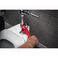 Steel Offset Hex Pipe Wrench, 2-5/8" Jaw Capacity, 10-1/2" Long, Powder Coated Finish, Ergonomic Handle Canadian Safety Group Inc.