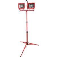 Baladeuses jumel&eacute;es avec tr&eacute;pied, DEL, 72 W, 8000 lumens, Boîtier en Aluminium Canadian Safety Group Inc.