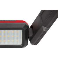 Ensemble d'&eacute;clairage pour soubassement de carrosserie M12, Magn&eacute;tique, Rechargeable, 1200 lumens Canadian Safety Group Inc.